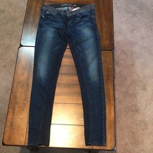 Guess brand jeans size 29 US
